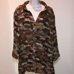 Maggie Barnes - Multi-Brown Top w/ 3/4” Sleeves